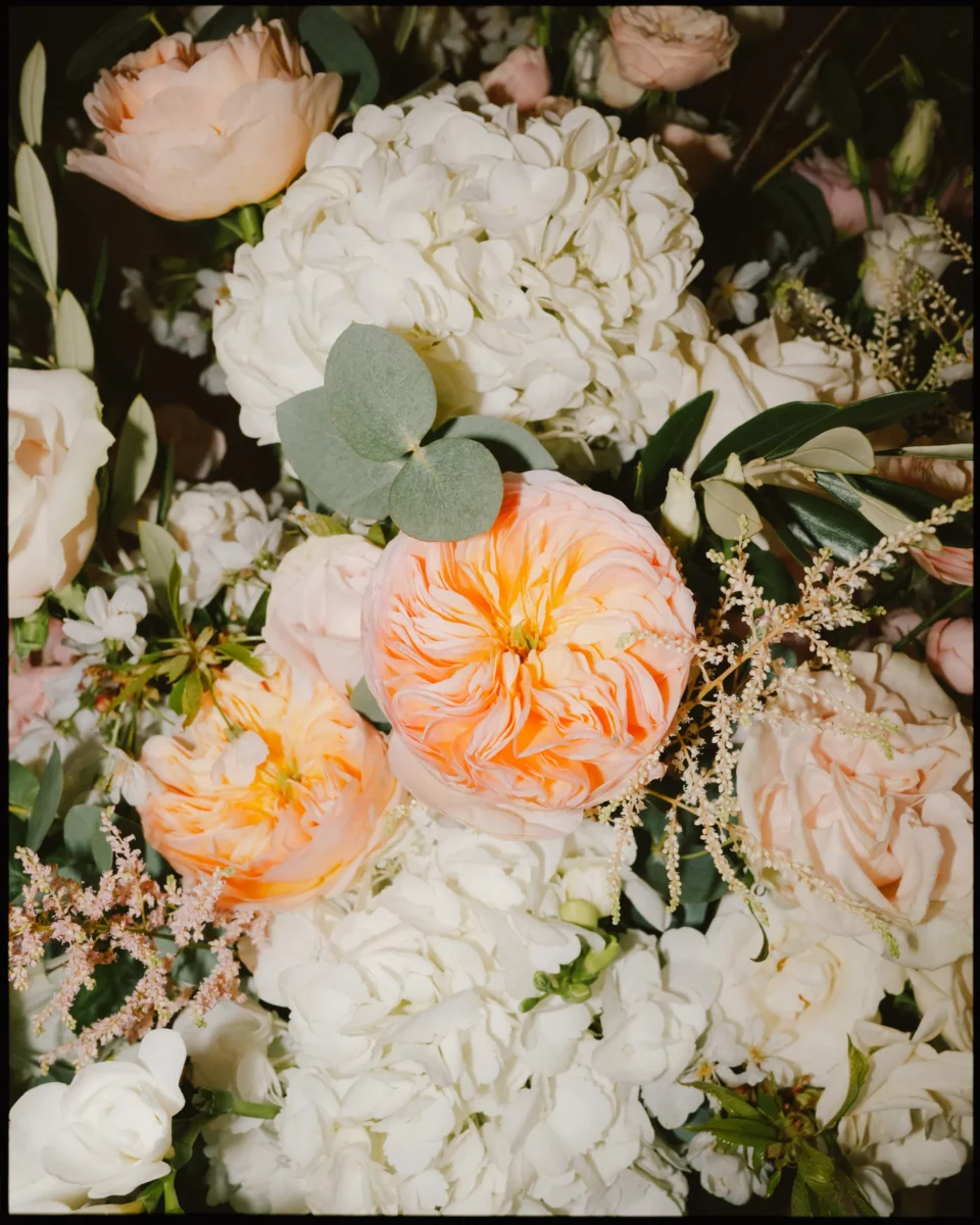Fujifilm GFX100RF wedding photograph — direct flash bouquet