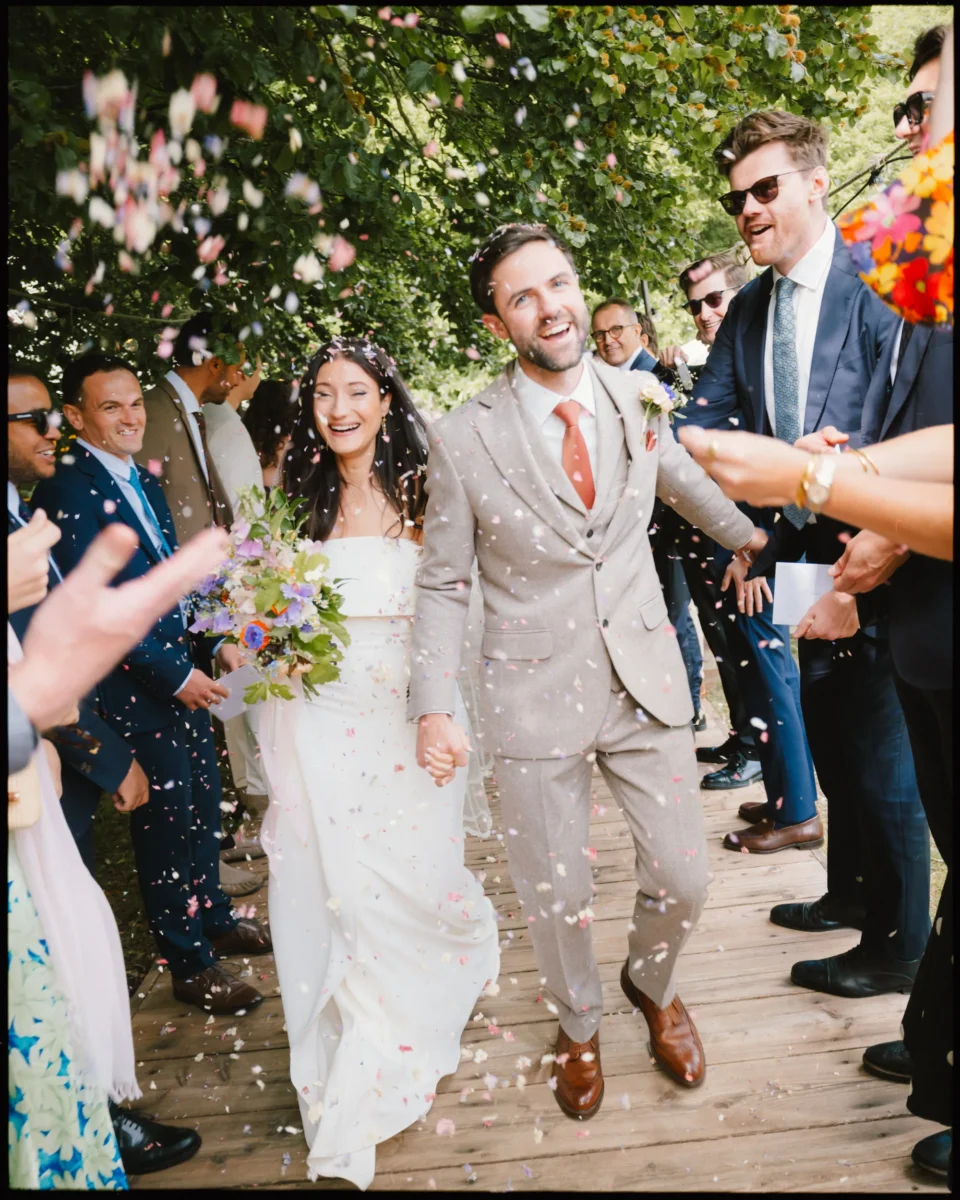 Fujifilm GFX100RF wedding photograph — the dreys confetti